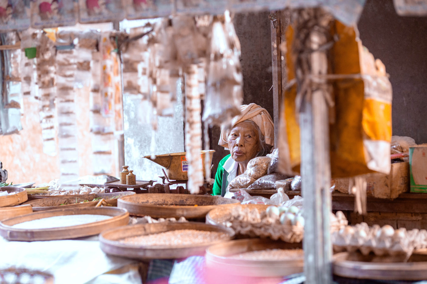 Bali people — photography by Anna Shehtova (4/28)