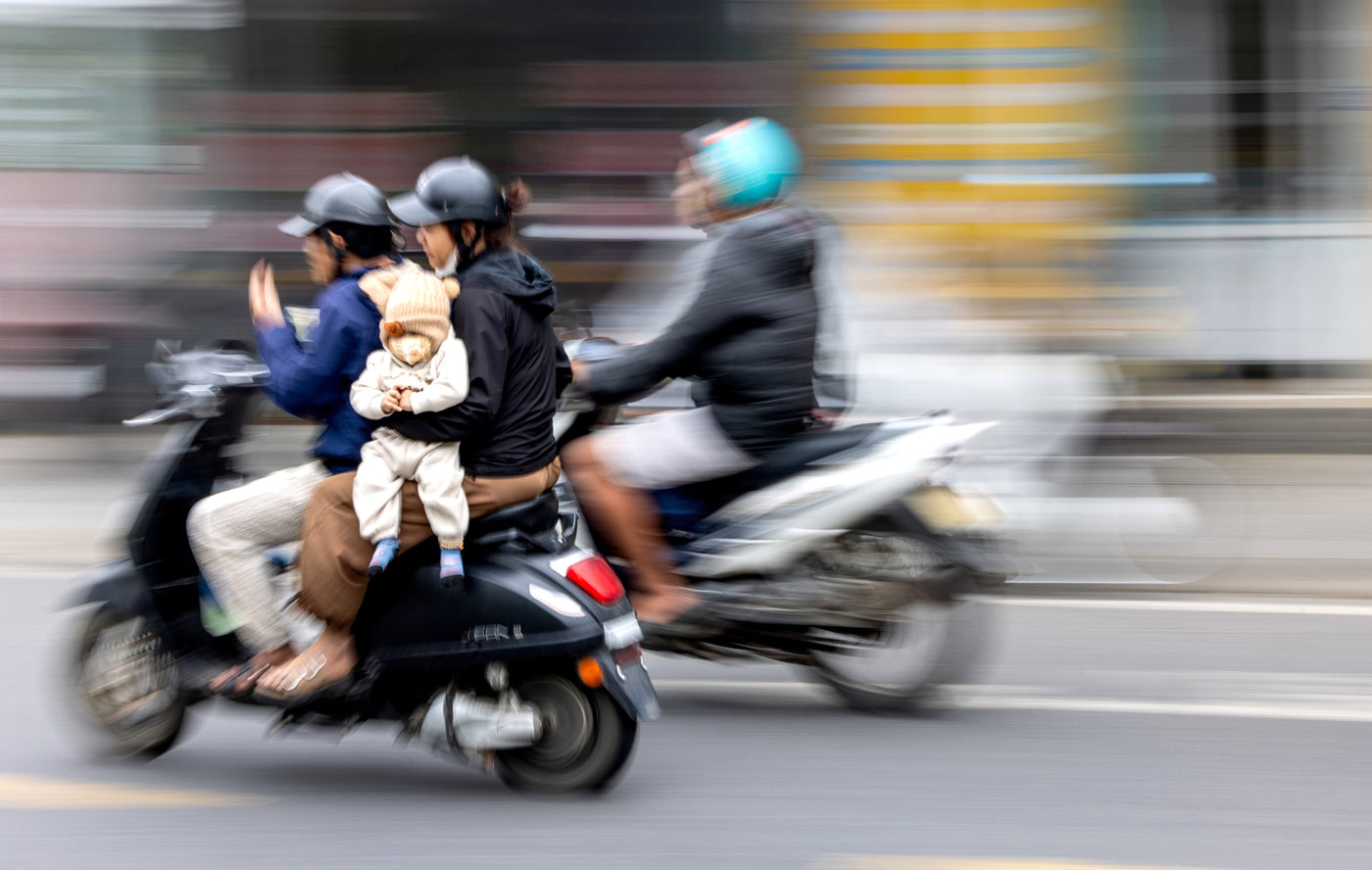 Everyone carries they own world — photography by Anna Shehtova (17/25)