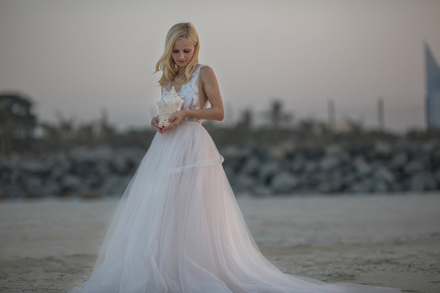 Love story of Kristina and Illshat — photography by Anna Shehtova (4/26)