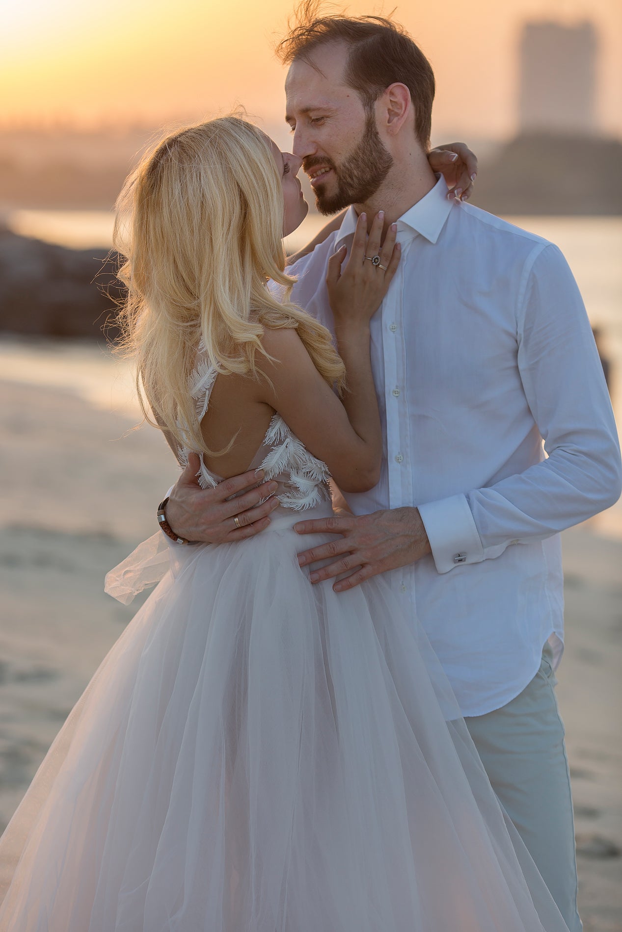 Love story of Kristina and Illshat — photography by Anna Shehtova (6/26)