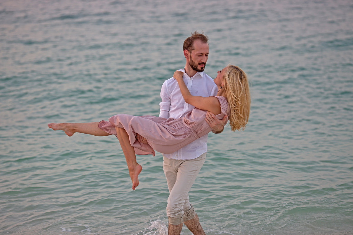Love story of Kristina and Illshat — photography by Anna Shehtova (3/26)