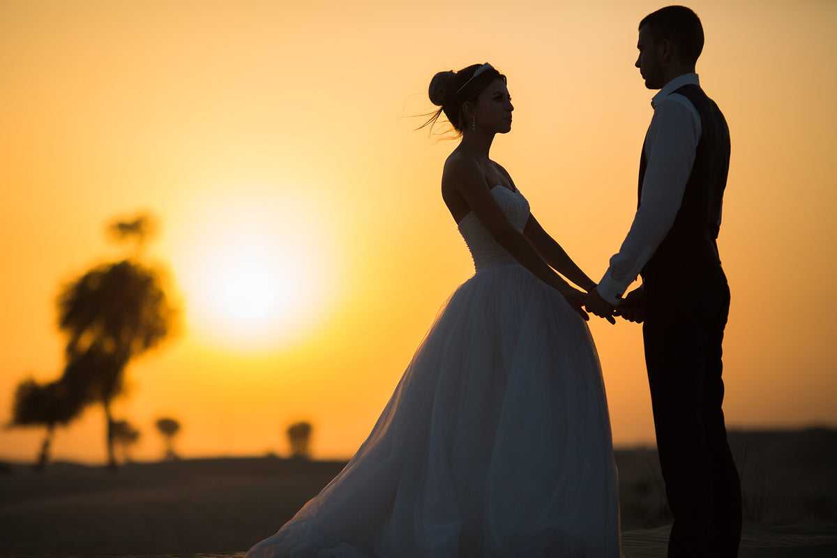 Newly-wed's dance in the desert — photography by Anna Shehtova (11/16)