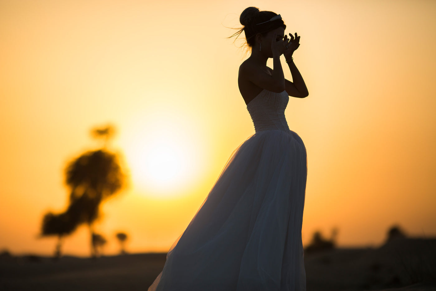 Newly-wed's dance in the desert — photography by Anna Shehtova (10/16)